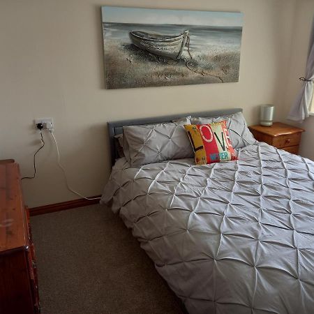 Pet Friendly Beautiful Detached Cottage Close To Spurn Point, Easington And Withersea Kingston upon Hull Bagian luar foto